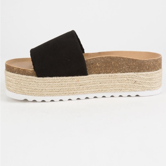 Dirty Laundry Platform Espadrille Sandals - Picture 2 of 9